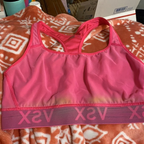 VSX Sport sports bra medium. I101 - Picture 4 of 6